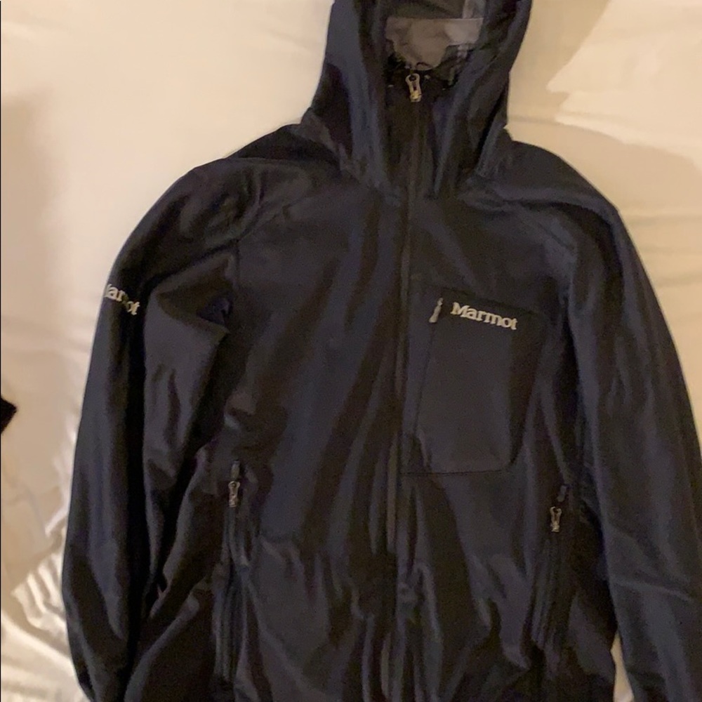 Small Marmot windstopper jacket
